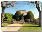 Monuments des morts du village Gazaupouy